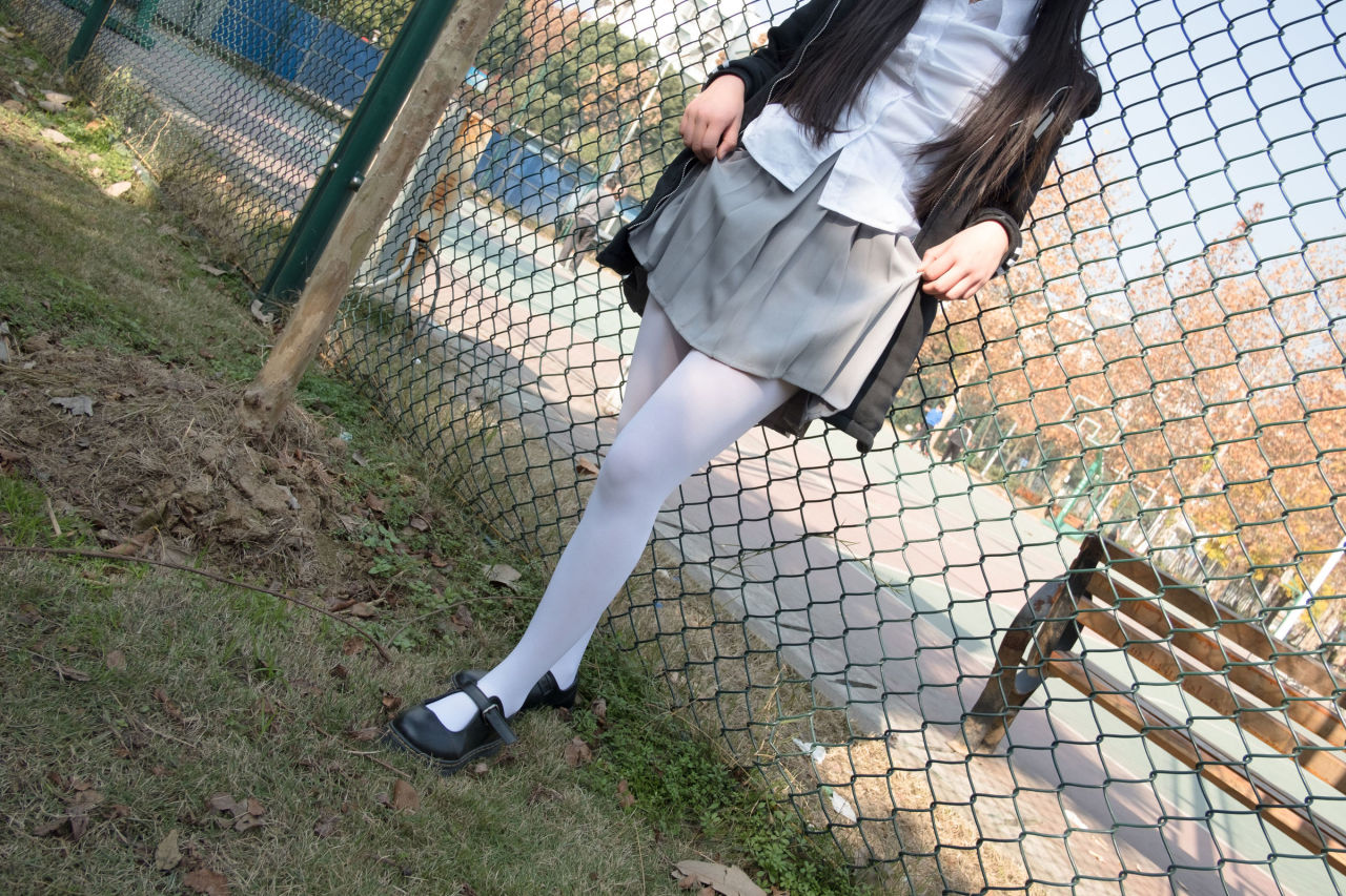 [森萝财团] BETA-012 户外丝足秀